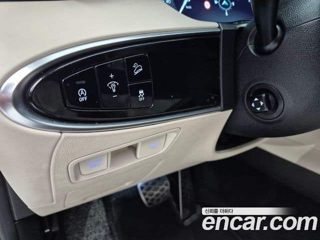 Genesis GV70 2021 — Şəkil 12/20