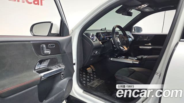 Mercedes-Benz GLB-Class 2021 — ფოტო 11/20