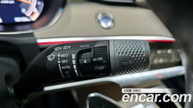 Genesis GV70 2021 — Şəkil 16/20