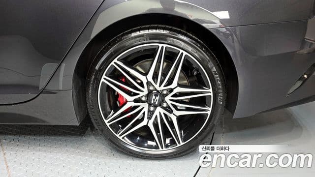 Kia Stinger 2020 — ფოტო 5/20
