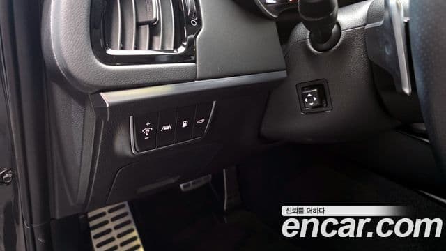 Kia Stinger 2020 — ფოტო 14/20