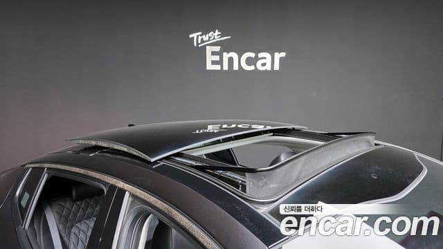 Kia Stinger 2020 — ფოტო 19/20