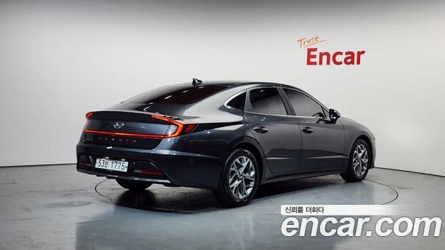 Hyundai Sonata Hybrid 2019 — Şəkil 12/20