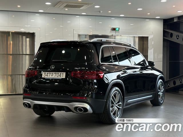 Mercedes-Benz GLB-Class 2025 — Фото 7/18