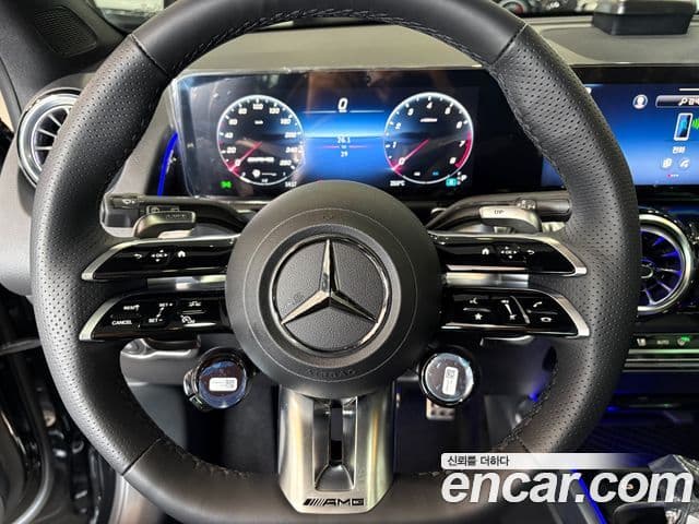 Mercedes-Benz GLB-Class 2025 — Фото 14/18