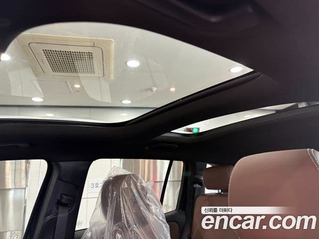 Mercedes-Benz GLB-Class 2025 — Фото 18/18