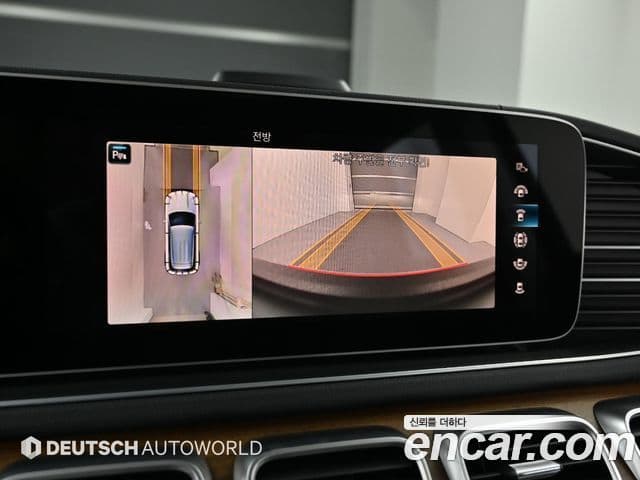 Mercedes-Benz GLE-Class 2021 — Photo 16/20