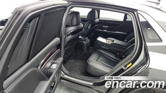 Genesis G90 2022 — Photo 15/20