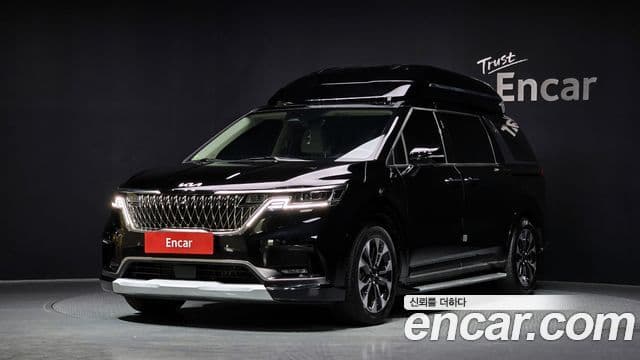 Kia Carnival 2023 — ფოტო 1/20