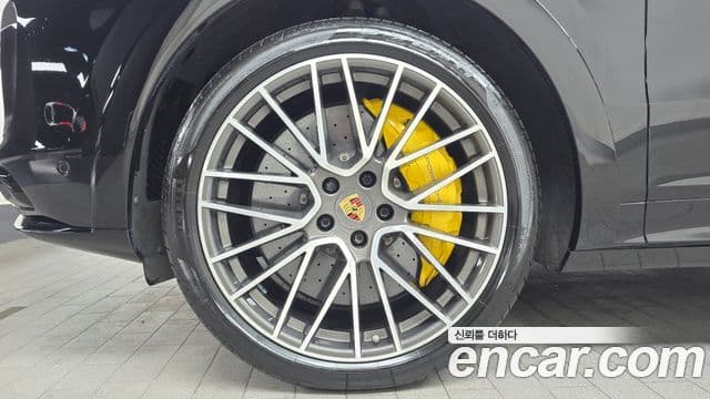 Porsche Cayenne 2023 — Şəkil 5/20