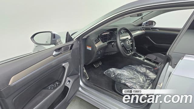 Volkswagen Arteon 2018 — Şəkil 10/20