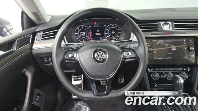 Volkswagen Arteon 2018 — Şəkil 13/20