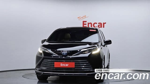 Toyota Sienna 2023 — Şəkil 3/20