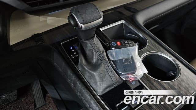 Toyota Sienna 2023 — Şəkil 9/20