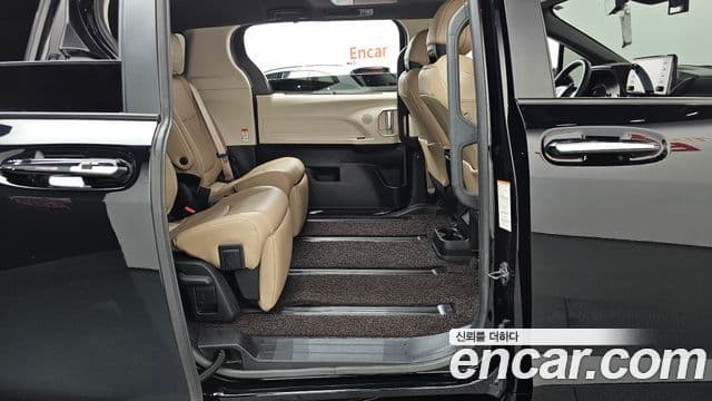 Toyota Sienna 2023 — Şəkil 12/20