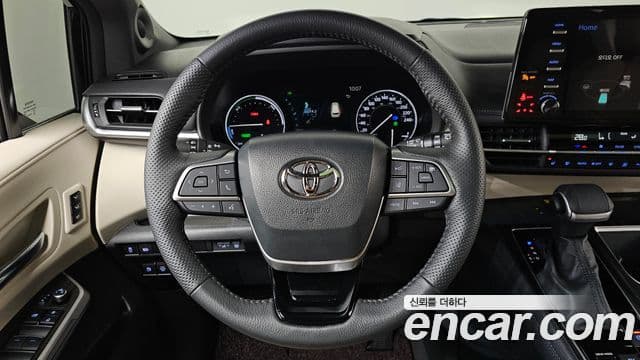 Toyota Sienna 2023 — Şəkil 13/20