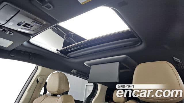 Toyota Sienna 2023 — Şəkil 19/20