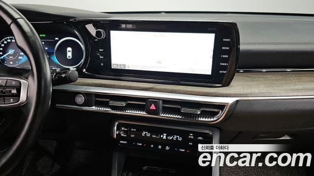 Kia K5 2021 — Şəkil 16/20