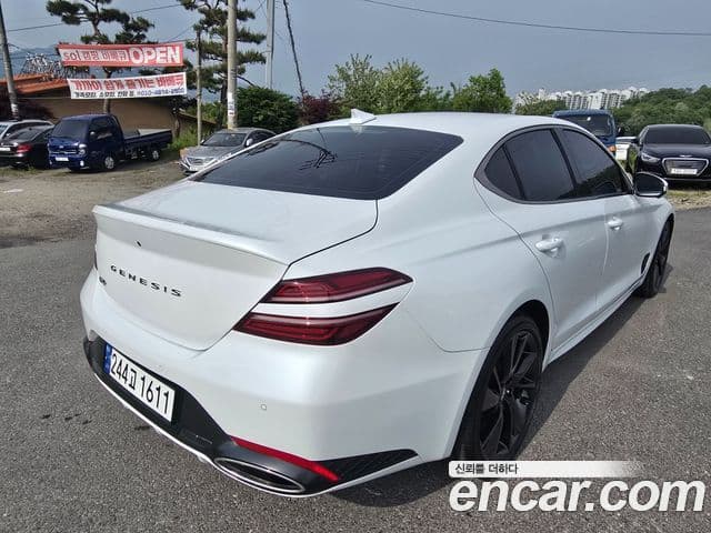 Genesis G70 2023 — ფოტო 4/20