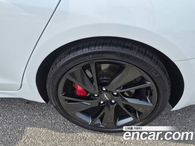Genesis G70 2023 — ფოტო 7/20