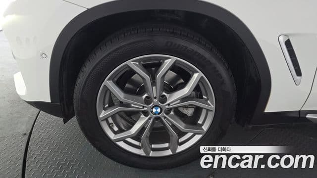 BMW X4 2020 — Photo 9/20