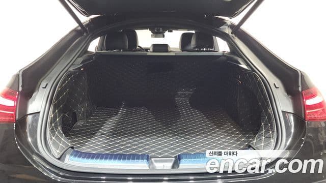 Mercedes-Benz GLE-Class 2024 — ფოტო 20/20