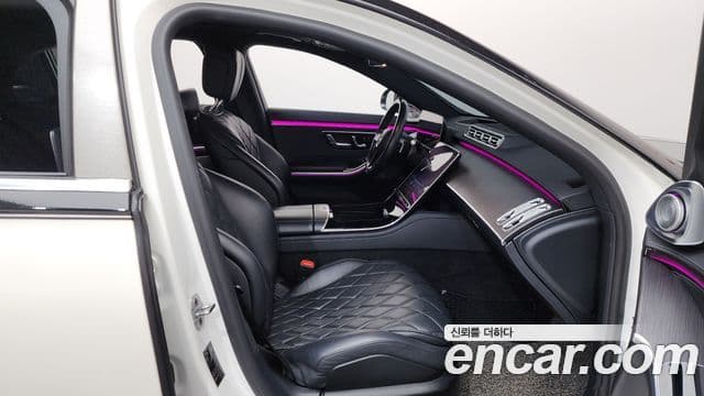 Mercedes-Benz S-Class 2021 — ფოტო 17/20