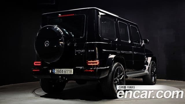 Mercedes-Benz G-Class 2021 — Photo 10/20