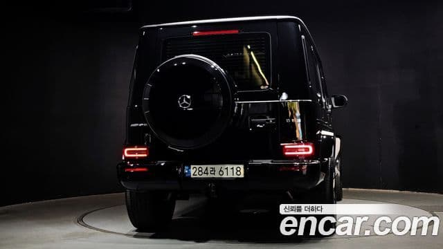 Mercedes-Benz G-Class 2021 — Photo 2/20