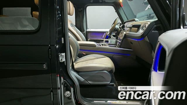 Mercedes-Benz G-Class 2021 — Photo 12/20