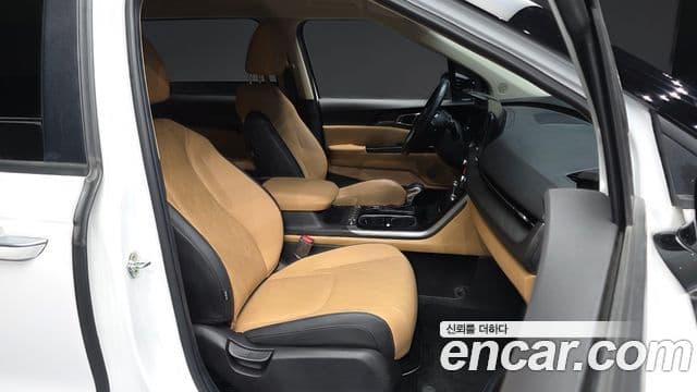 Kia Carnival 2021 — Фото 11/20