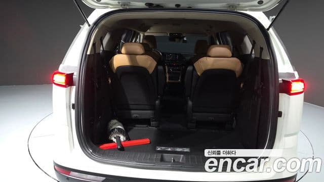Kia Carnival 2021 — Фото 20/20