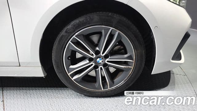 BMW 1 Series 2021 — Şəkil 5/20