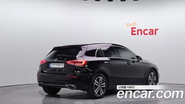 Mercedes-Benz A-Class 2022 — ფოტო 2/20