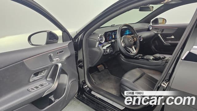 Mercedes-Benz A-Class 2022 — ფოტო 10/20