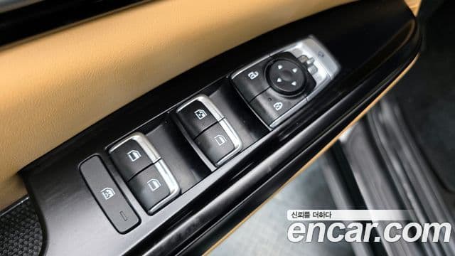 Kia Carnival 2023 — Şəkil 14/20