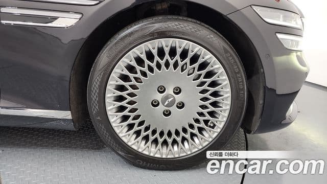 Genesis Electrified G80 2022 — ფოტო 4/20