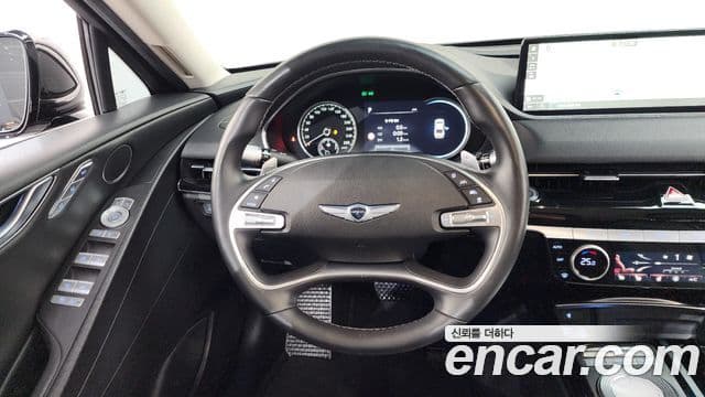 Genesis Electrified G80 2022 — ფოტო 13/20