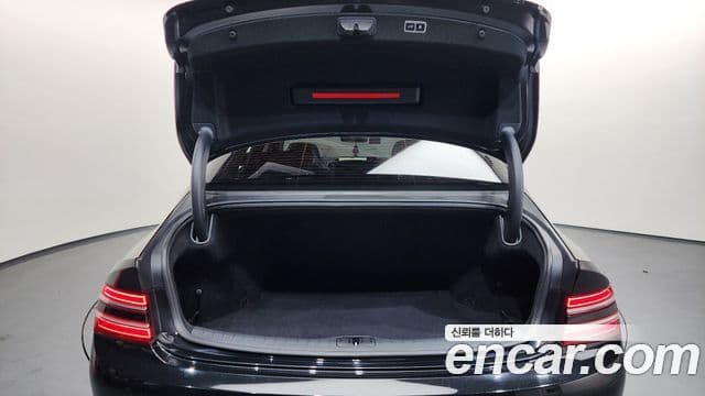 Genesis Electrified G80 2022 — ფოტო 20/20