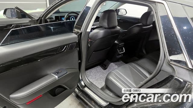 Hyundai Grandeur Hybrid 2023 — Şəkil 17/20
