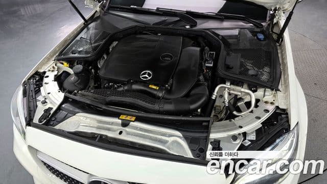 Mercedes-Benz C-Class 2019 — ფოტო 5/20