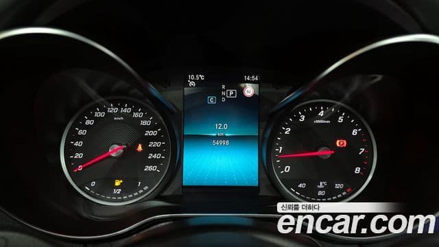 Mercedes-Benz C-Class 2019 — ფოტო 7/20