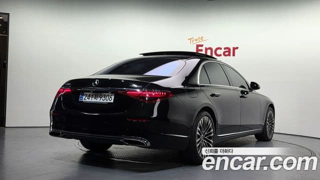 Mercedes-Benz S-Class 2021 — Фото 2/20