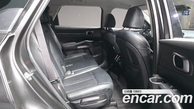 Kia Sorento 2023 — ფოტო 12/20