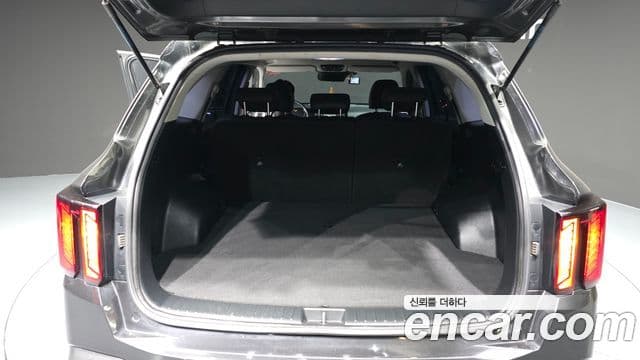 Kia Sorento 2023 — ფოტო 20/20
