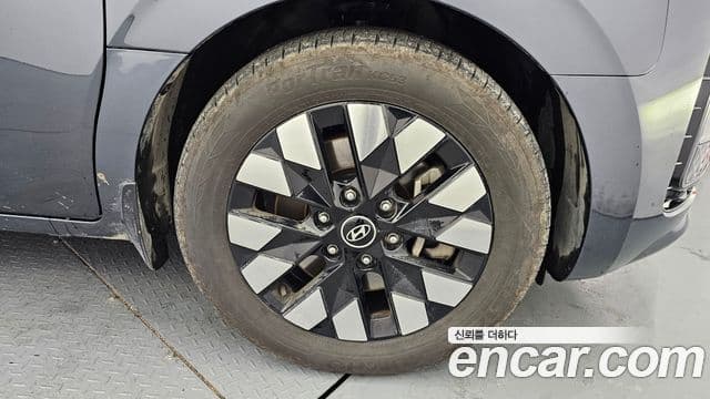 Hyundai Staria 2024 — ფოტო 5/20