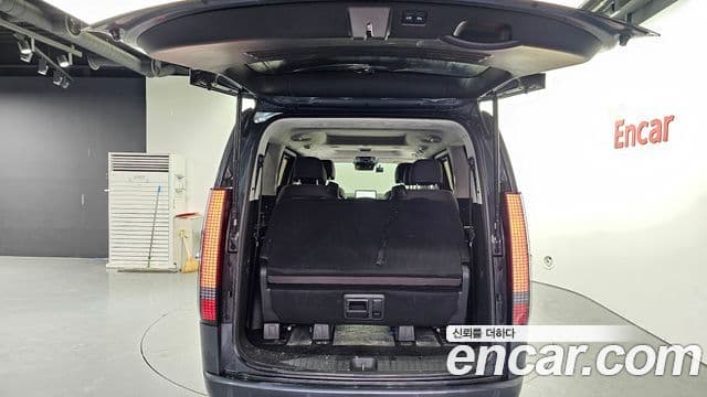 Hyundai Staria 2024 — ფოტო 20/20