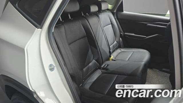 Kia Seltos 2020 — Şəkil 12/20