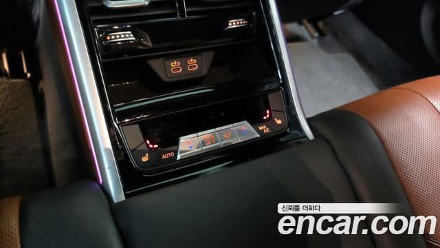 BMW 8 Series 2020 — Şəkil 17/20