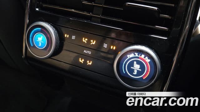 Land Rover Range Rover Sport 2025 — ფოტო 19/20